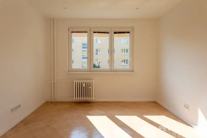 Pronájem bytu 2+1, Praha - Malešice, Přistoupimská, 62 m2