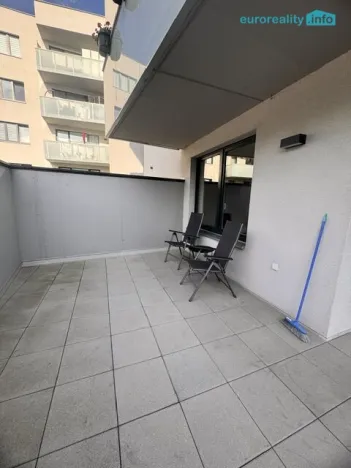 Pronájem bytu 2+kk, Karlovy Vary, Sedlecká, 60 m2