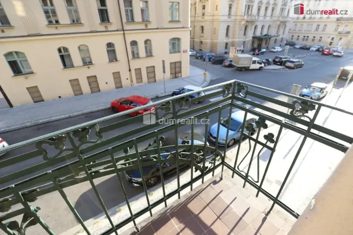 Pronájem bytu 2+1, Praha - Vinohrady, Římská, 65 m2