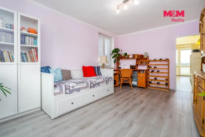 Prodej bytu 3+1, Zásmuky, Družstevní, 77 m2
