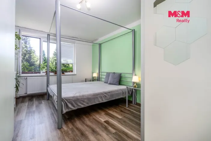 Prodej bytu 3+1, Zásmuky, Družstevní, 77 m2
