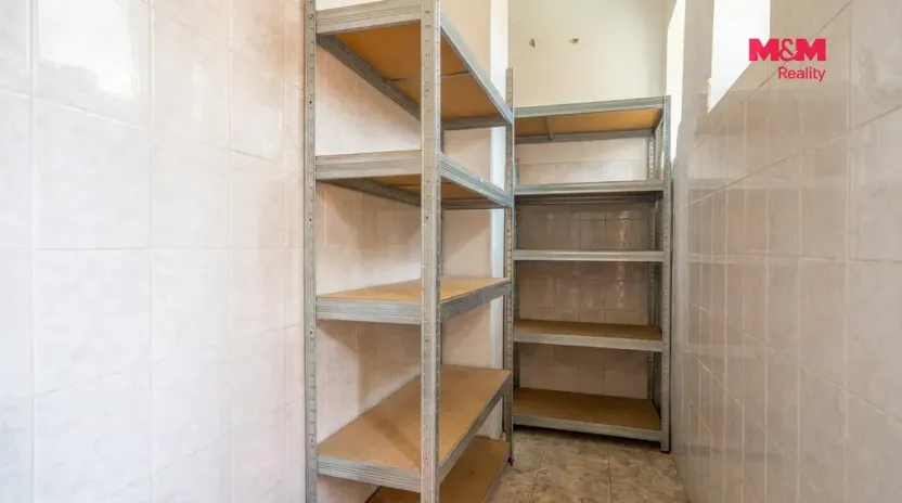 Prodej bytu 2+kk, Milovice, Mírová, 42 m2