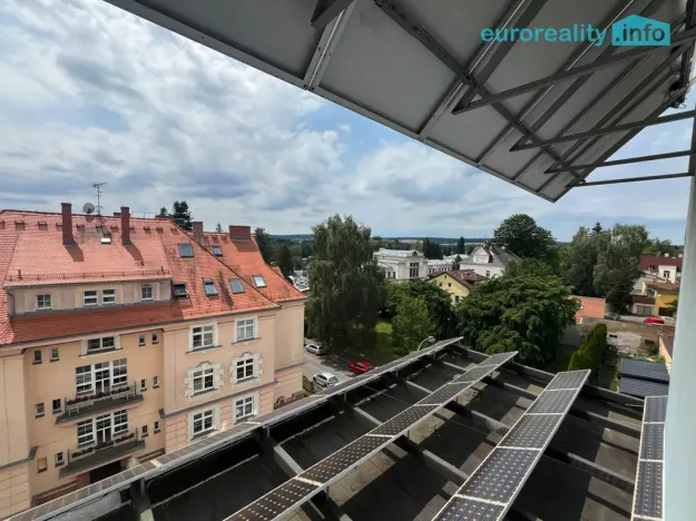 Pronájem obchodního prostoru, Mariánské Lázně, Příčná, 90 m2