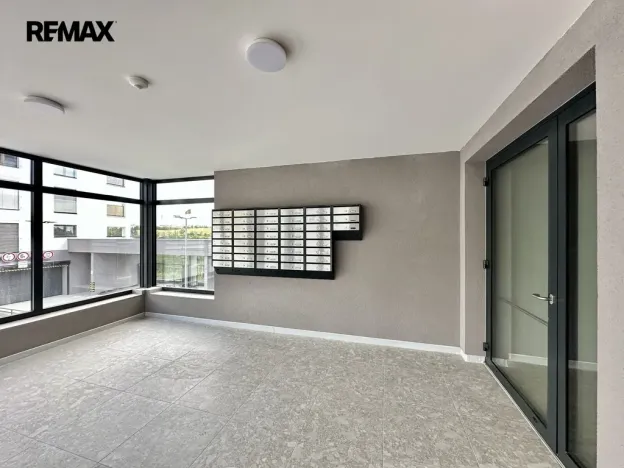 Pronájem bytu 1+kk, Třebíč - Nové Město, Modřínová, 38 m2