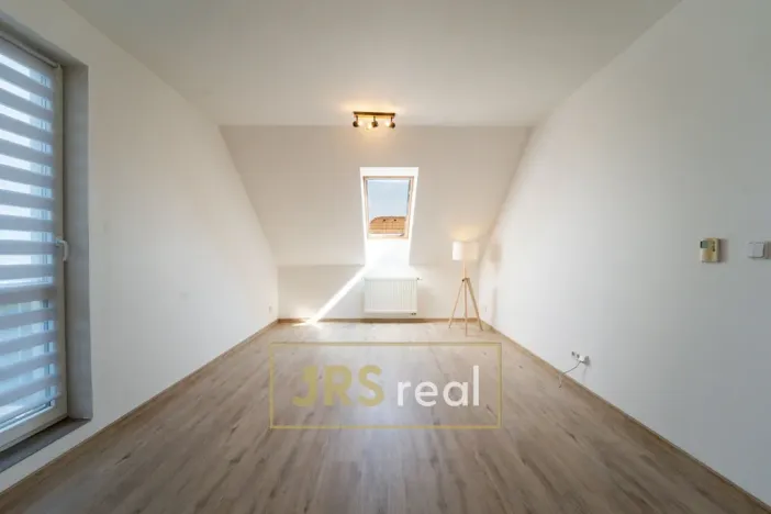 Prodej bytu 3+1, Hustopeče, Gen. Peřiny, 78 m2