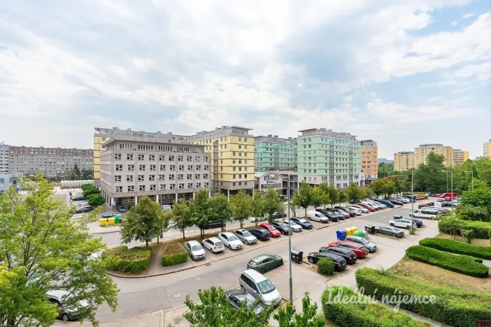 Pronájem bytu 2+kk, Praha, Petržílkova, 48 m2