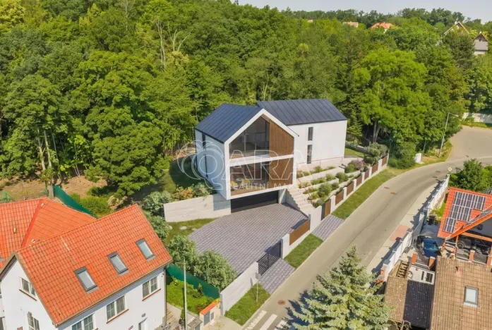 Prodej pozemku pro bydlení, Praha - Radotín, Strážovská, 947 m2