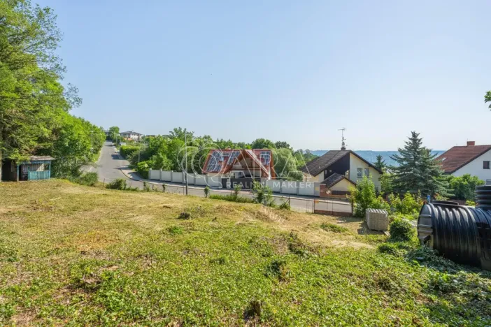 Prodej pozemku pro bydlení, Praha - Radotín, Strážovská, 947 m2
