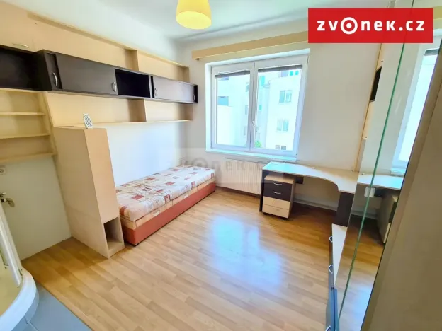 Pronájem atypického bytu, Zlín, Zarámí, 16 m2