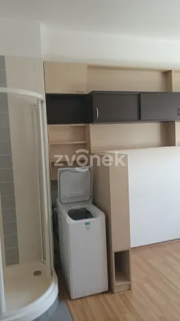 Pronájem atypického bytu, Zlín, Zarámí, 16 m2