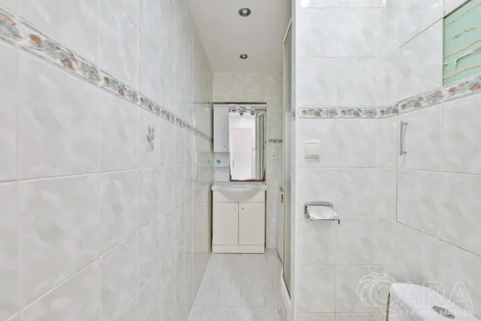 Prodej bytu 3+1, Sezimovo Ústí, náměstí Tomáše Bati, 54 m2