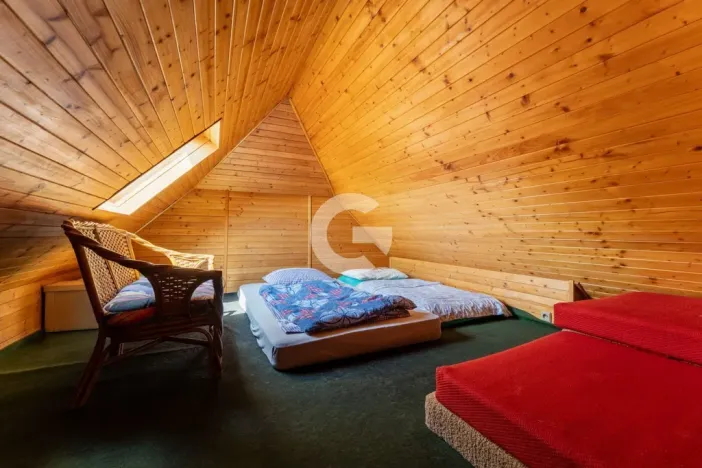 Prodej atypického bytu, Lukoveček, Ohrádky II, 185 m2