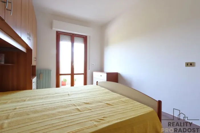 Prodej bytu 2+kk, Via V. Bellini,Villa Rosa,, 42 m2