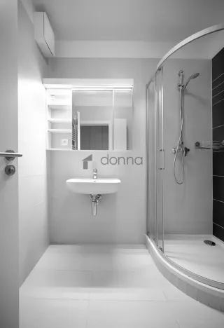 Pronájem bytu 2+kk, Praha, Pod stolovou horou, 57 m2