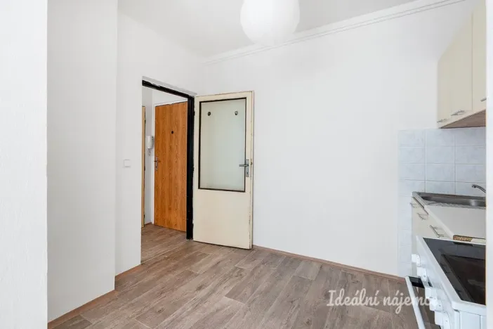 Pronájem bytu 2+kk, Kladno - Kročehlavy, Holandská, 50 m2