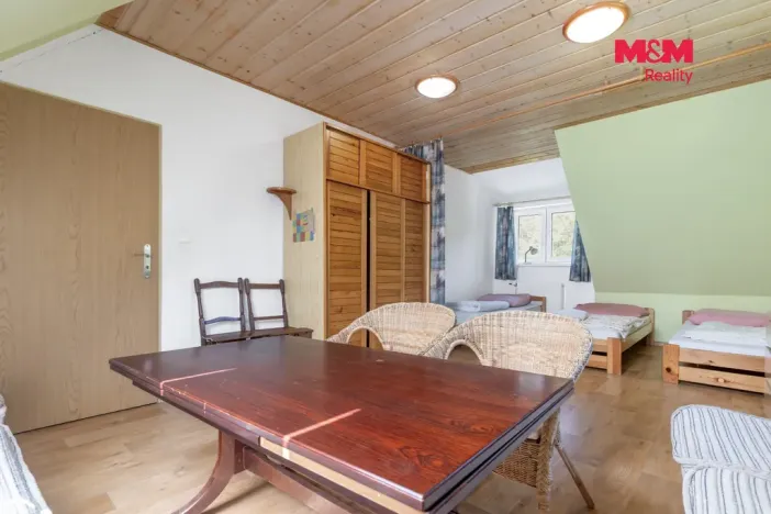 Prodej rodinného domu, Velké Karlovice, 245 m2