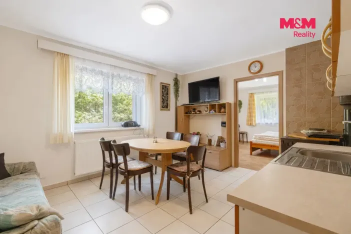 Prodej rodinného domu, Velké Karlovice, 245 m2
