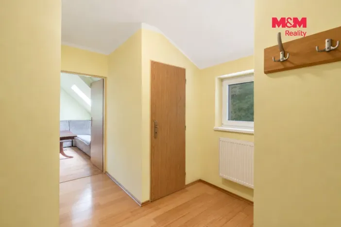 Prodej rodinného domu, Velké Karlovice, 245 m2