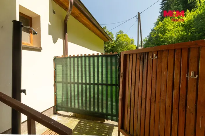 Prodej rodinného domu, Velké Karlovice, 245 m2