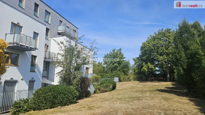 Pronájem bytu 2+kk, Praha - Strašnice, Nedvězská, 57 m2