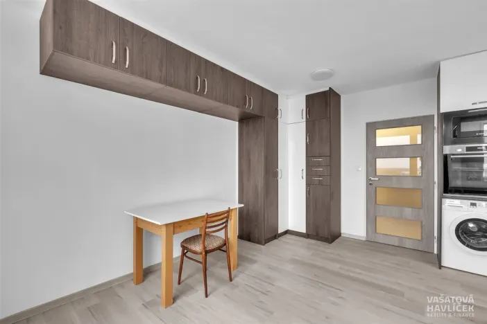 Pronájem bytu 2+kk, Hradec Králové, Veverkova, 36 m2
