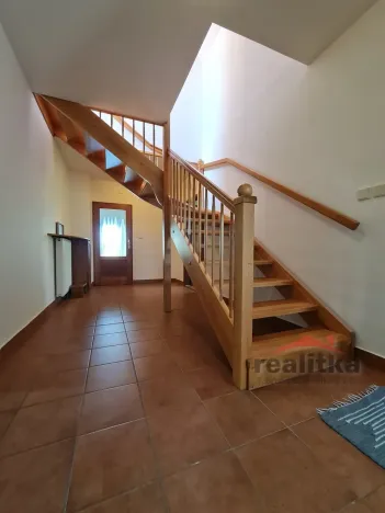 Prodej rodinného domu, Opava - Zlatníky, 6. května, 161 m2