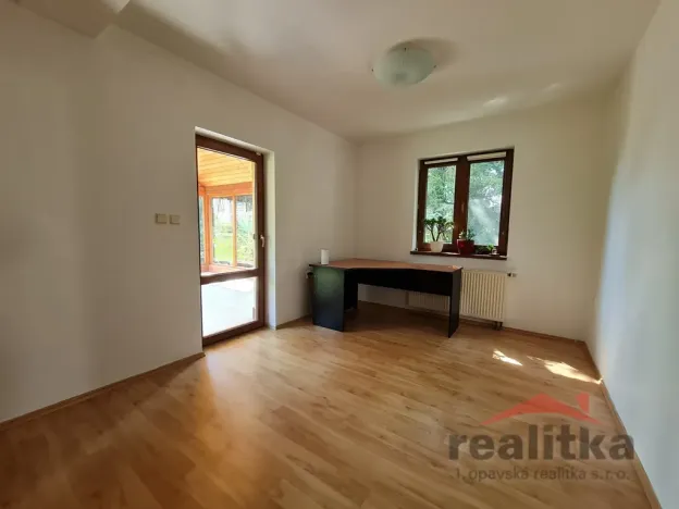Prodej rodinného domu, Opava - Zlatníky, 6. května, 161 m2