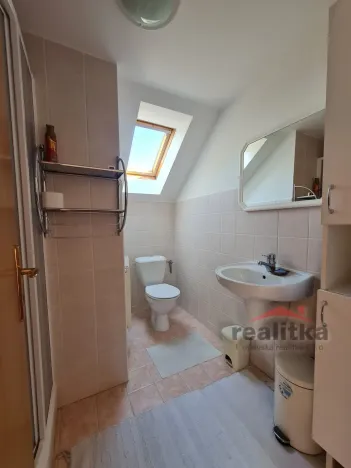 Prodej rodinného domu, Opava - Zlatníky, 6. května, 161 m2