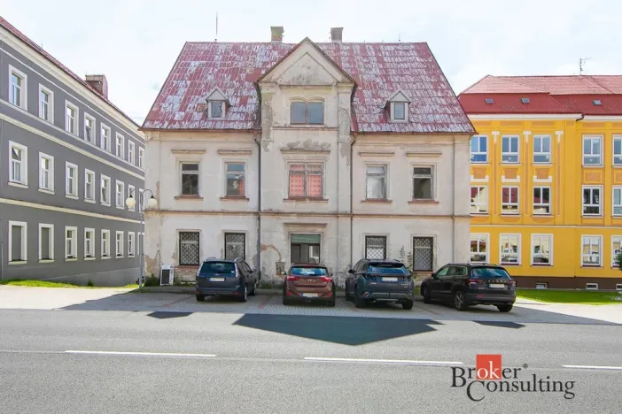 Prodej ubytování, Kovářská, nám. J. Švermy, 520 m2