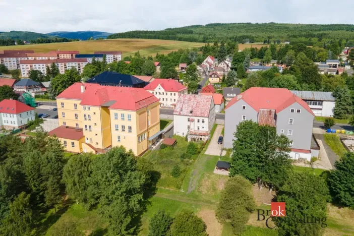 Prodej ubytování, Kovářská, nám. J. Švermy, 520 m2