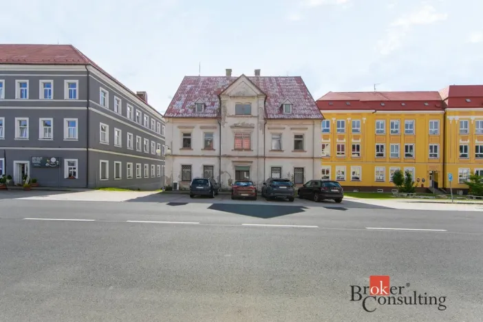 Prodej ubytování, Kovářská, nám. J. Švermy, 520 m2