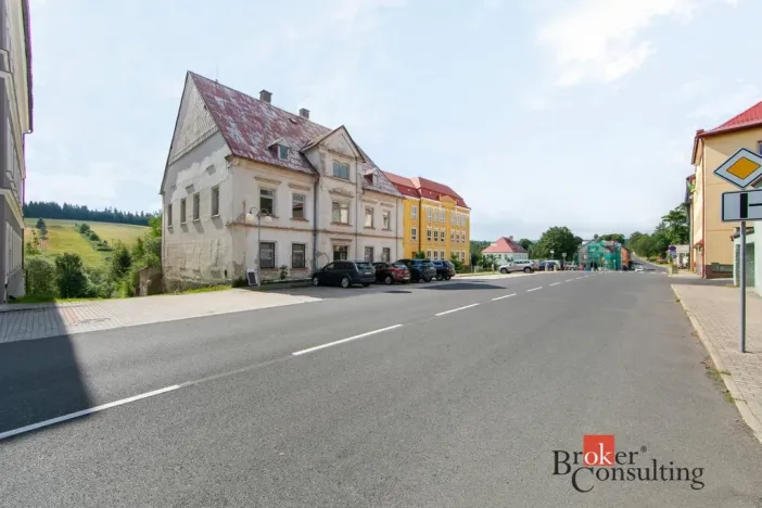 Prodej ubytování, Kovářská, nám. J. Švermy, 520 m2