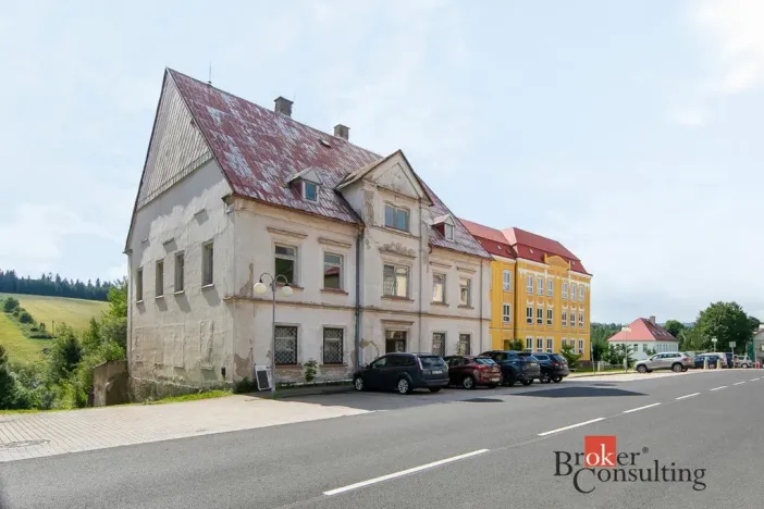 Prodej ubytování, Kovářská, nám. J. Švermy, 520 m2