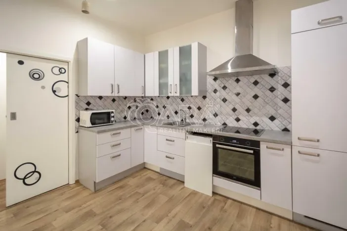 Prodej bytu 2+kk, Praha - Vinohrady, Jičínská, 67 m2
