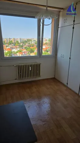Pronájem bytu 3+1, Praha - Kobylisy, Kaňkovského, 69 m2
