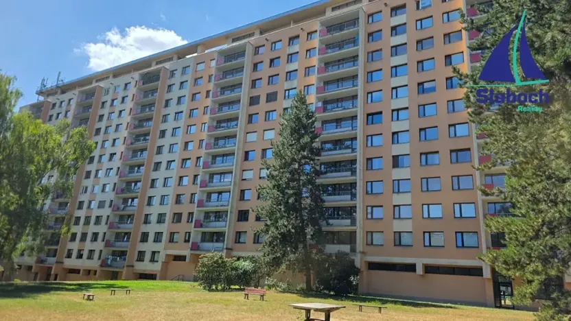 Pronájem bytu 3+1, Praha - Kobylisy, Kaňkovského, 69 m2