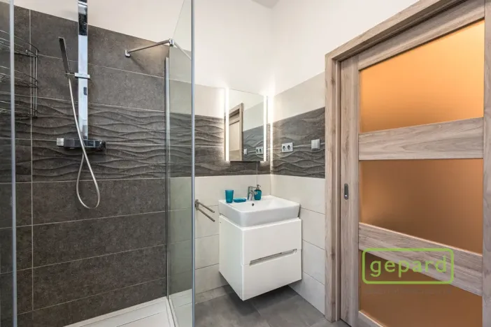 Pronájem bytu 2+kk, Praha - Smíchov, Grafická, 54 m2