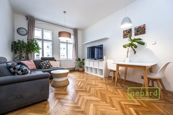 Pronájem bytu 2+kk, Praha - Smíchov, Grafická, 54 m2