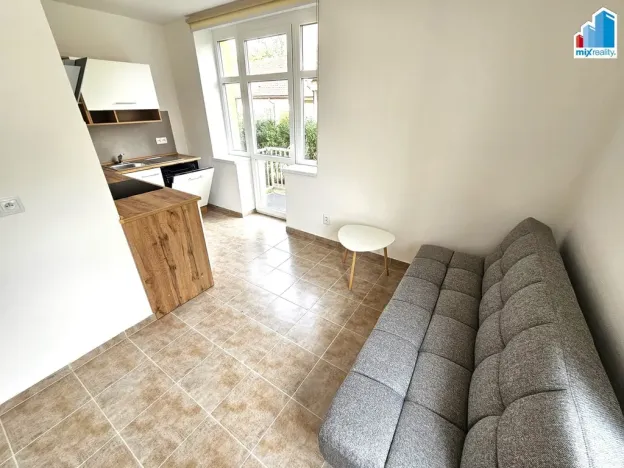 Prodej bytu 1+kk, Klatovy - Luby, 34 m2