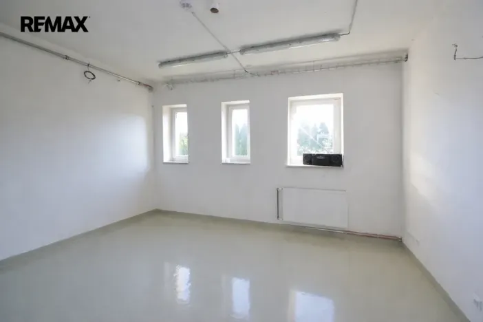 Pronájem kanceláře, Velká Bystřice, Nádražní I, 75 m2