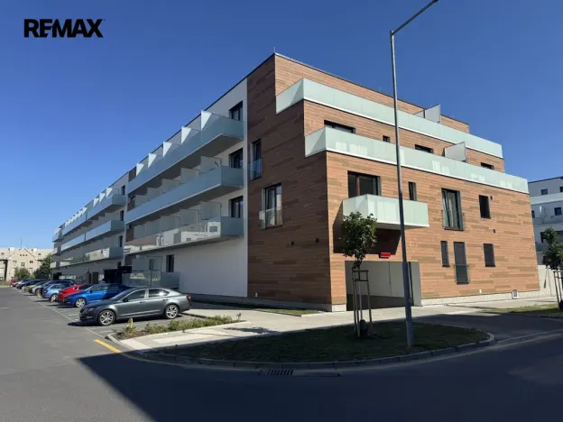 Pronájem garážového stání, Olomouc - Nová Ulice, Třída Jiřího Pelikána, 12 m2