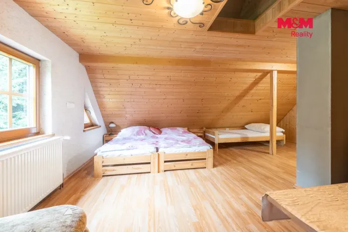Prodej rodinného domu, Velké Karlovice, 160 m2