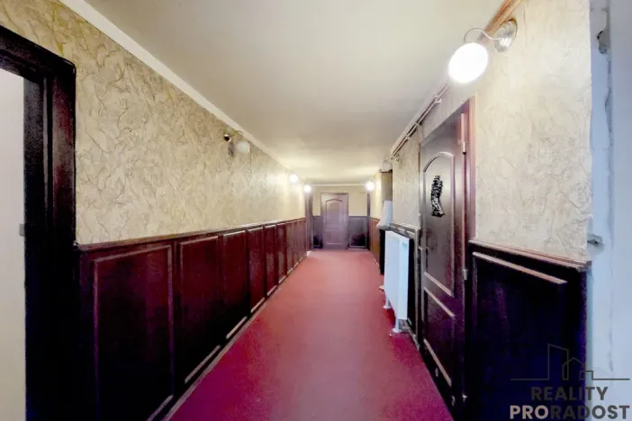 Pronájem obchodního prostoru, Praha, Petřínská, 135 m2