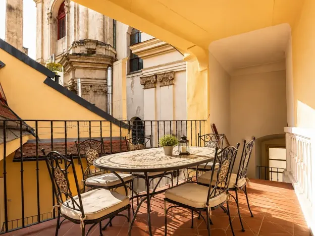 Prodej apartmánu, Praha - Malá Strana, Malostranské náměstí, 117 m2