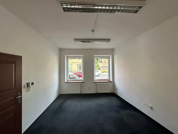 Pronájem obchodního prostoru, Děčín, Kamenická, 34 m2