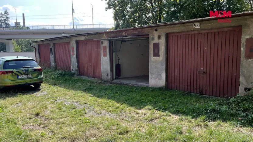 Prodej garáže, Jihlava, Křižíkova, 19 m2