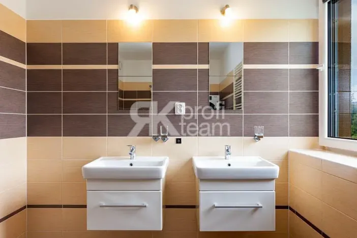 Prodej bytu 4+kk, Ostrava, Gen. Sochora, 131 m2