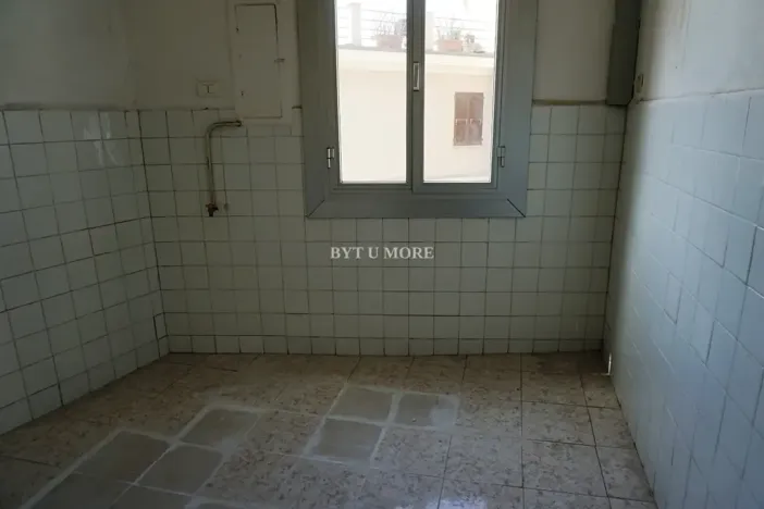 Prodej bytu 4+kk, Janov, Itálie, Via Liberti, 85 m2