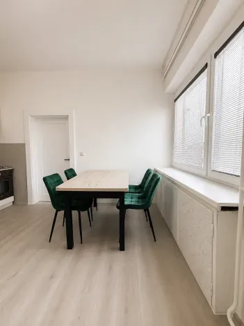 Pronájem bytu 3+1, Cheb, Karlova, 78 m2