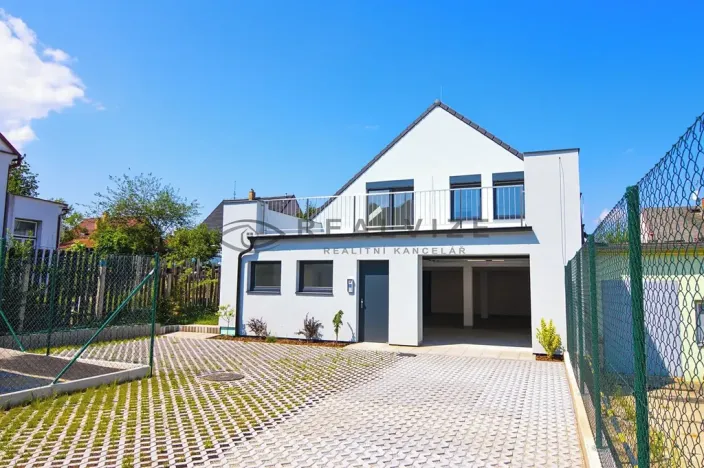 Prodej bytu 3+kk, České Budějovice, J. Dobrovského, 75 m2